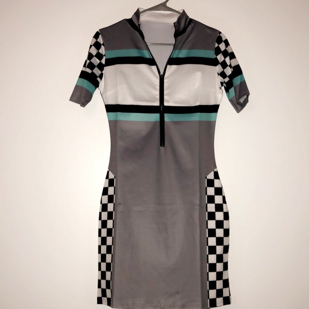 DRESS
